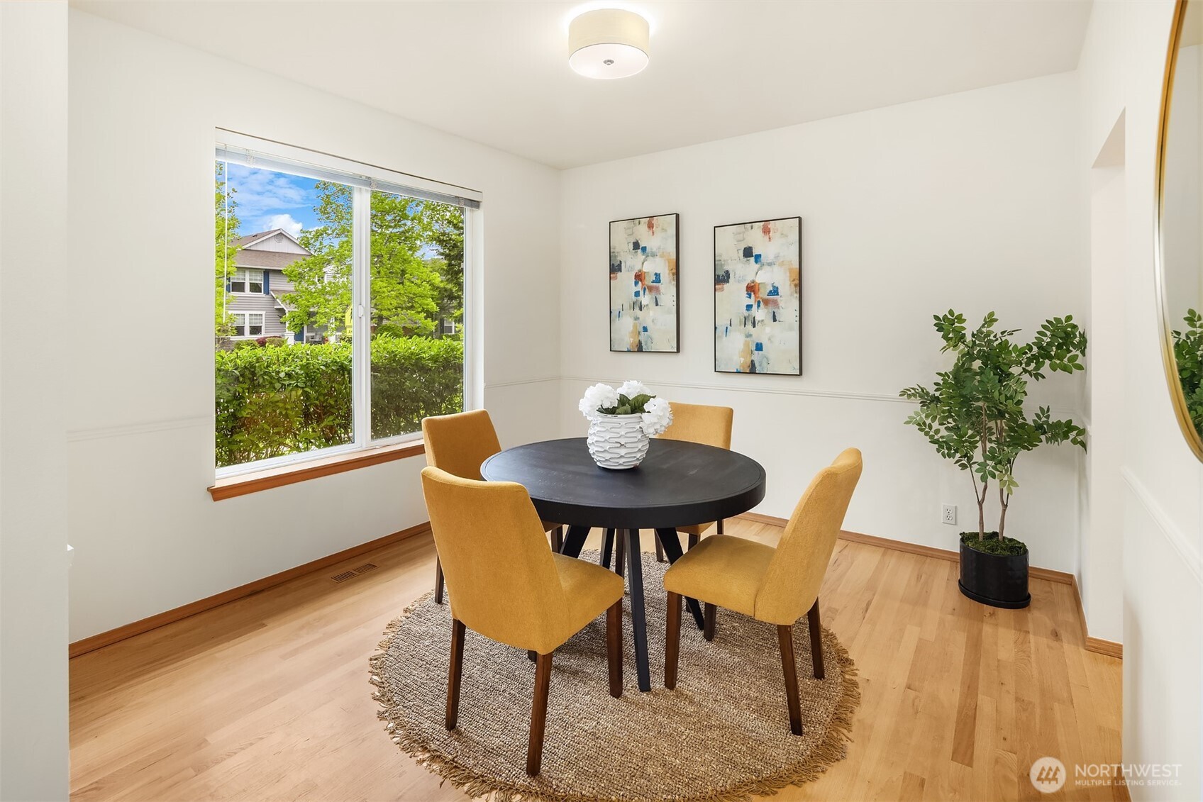 7320 Douglas Avenue SE