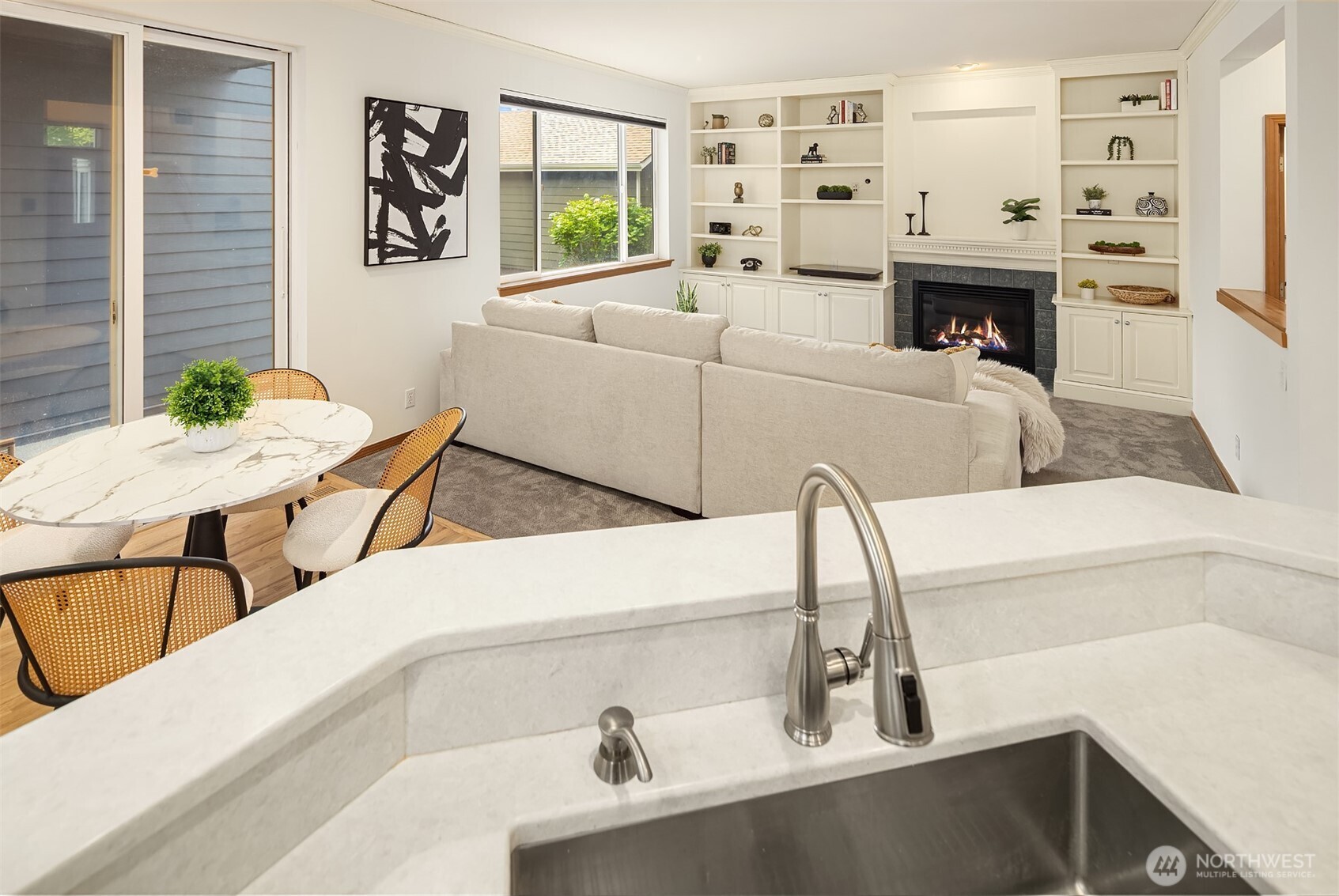 7320 Douglas Avenue SE