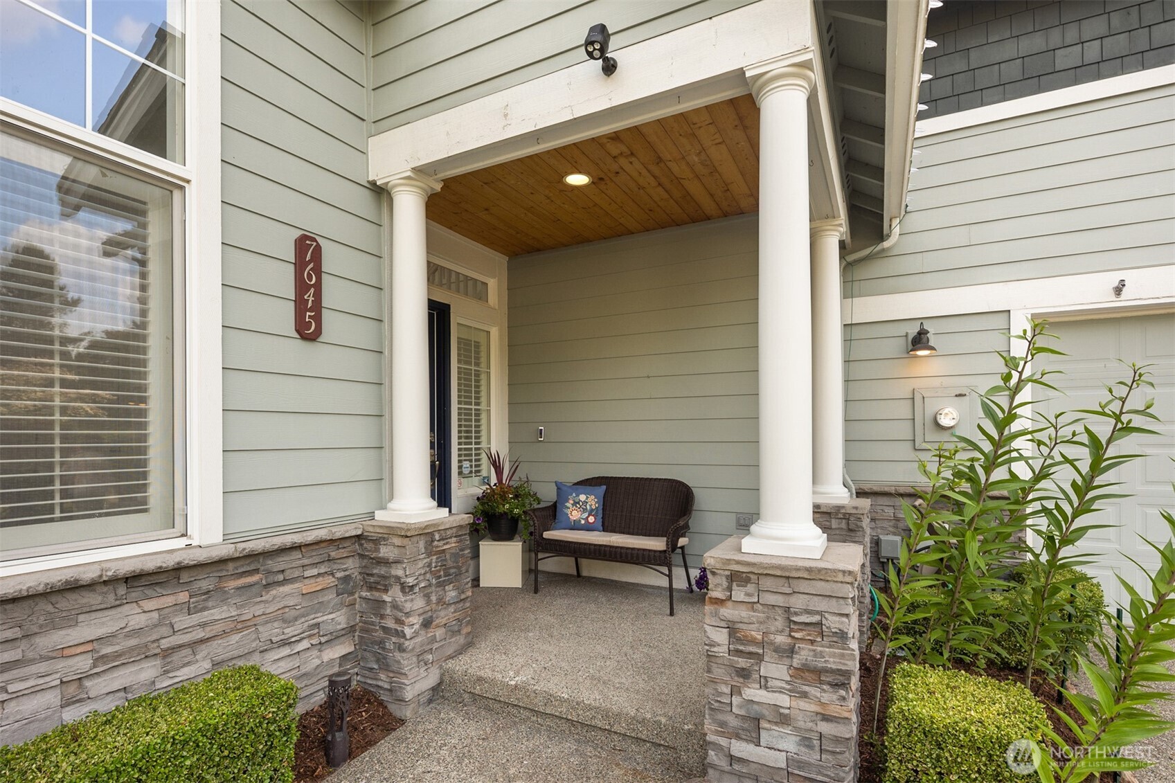 7645 Dogwood Lane SE