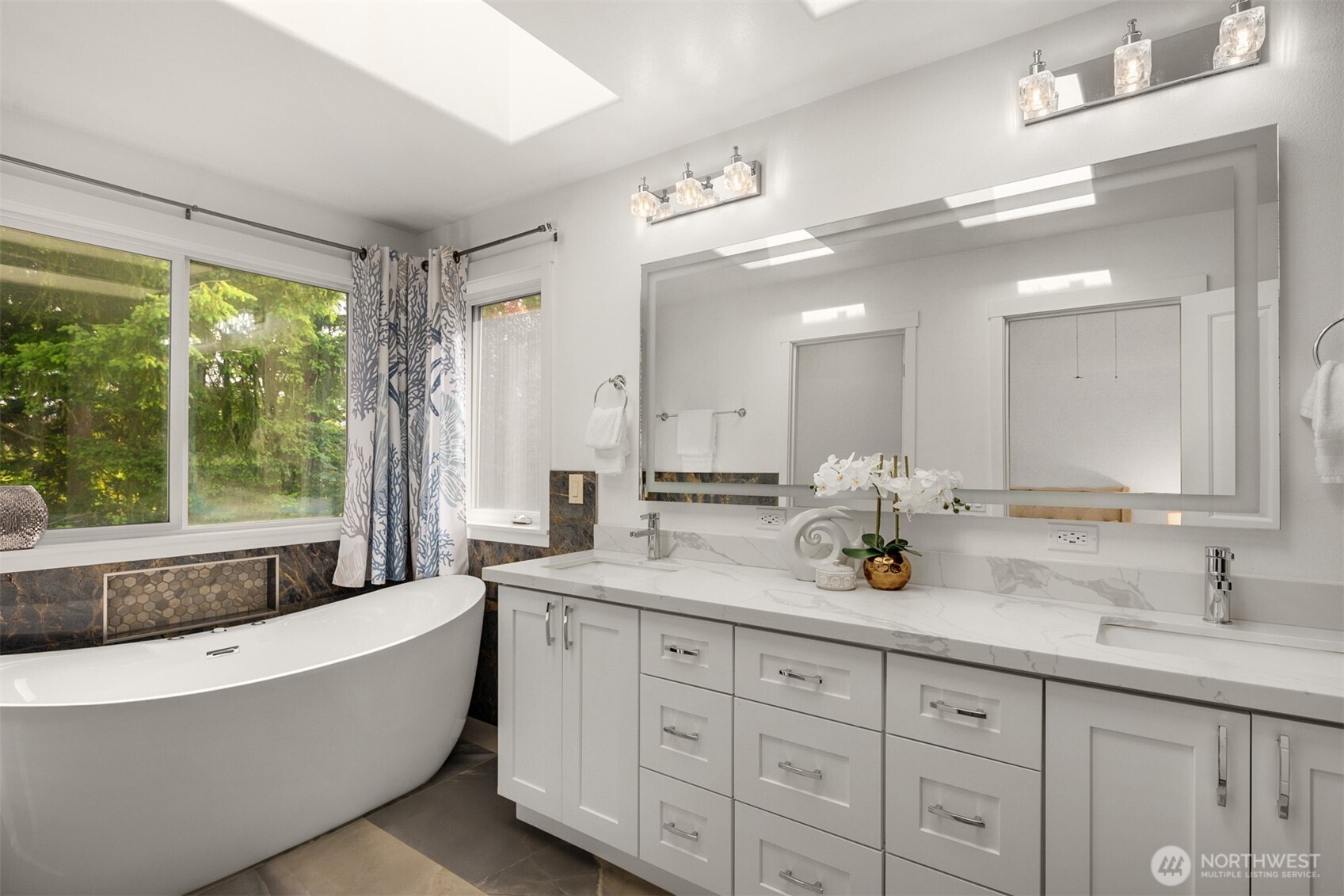 7645 Dogwood Lane SE