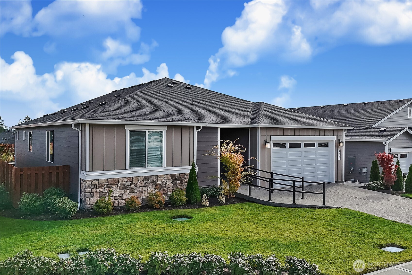 9242 Nootka Court SE