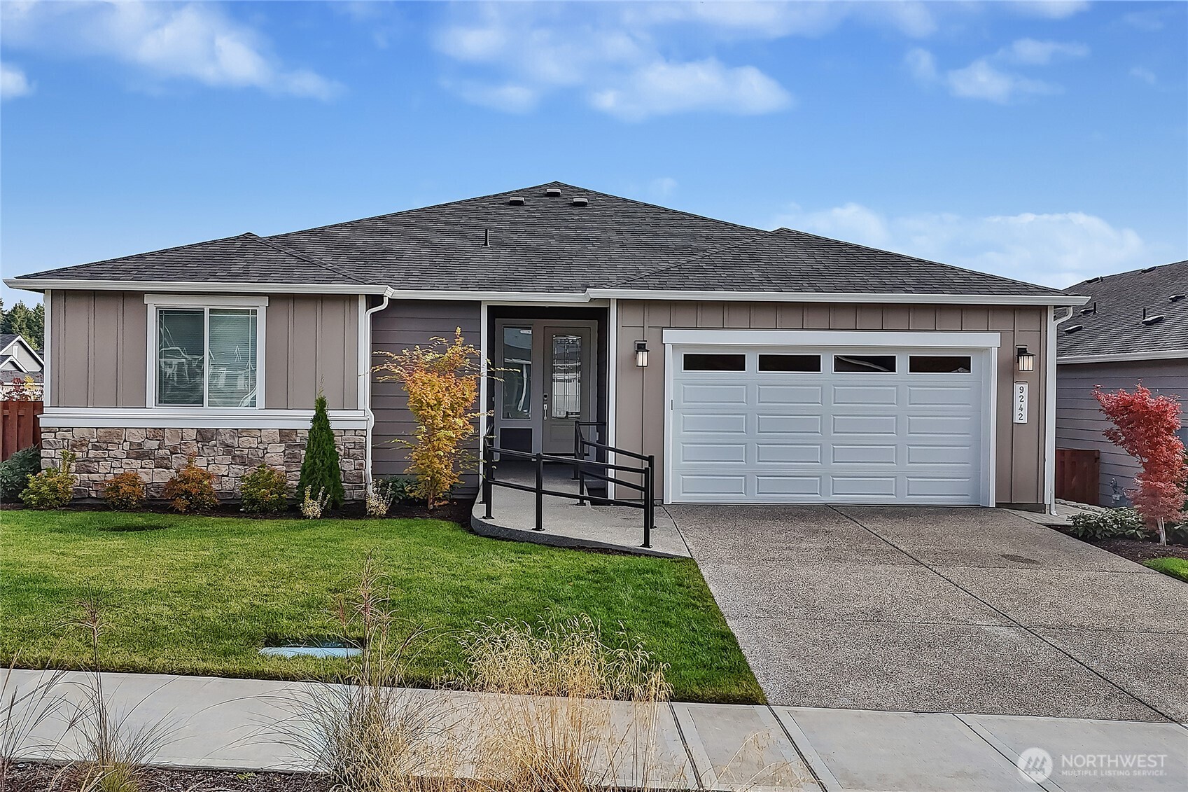 9242 Nootka Court SE