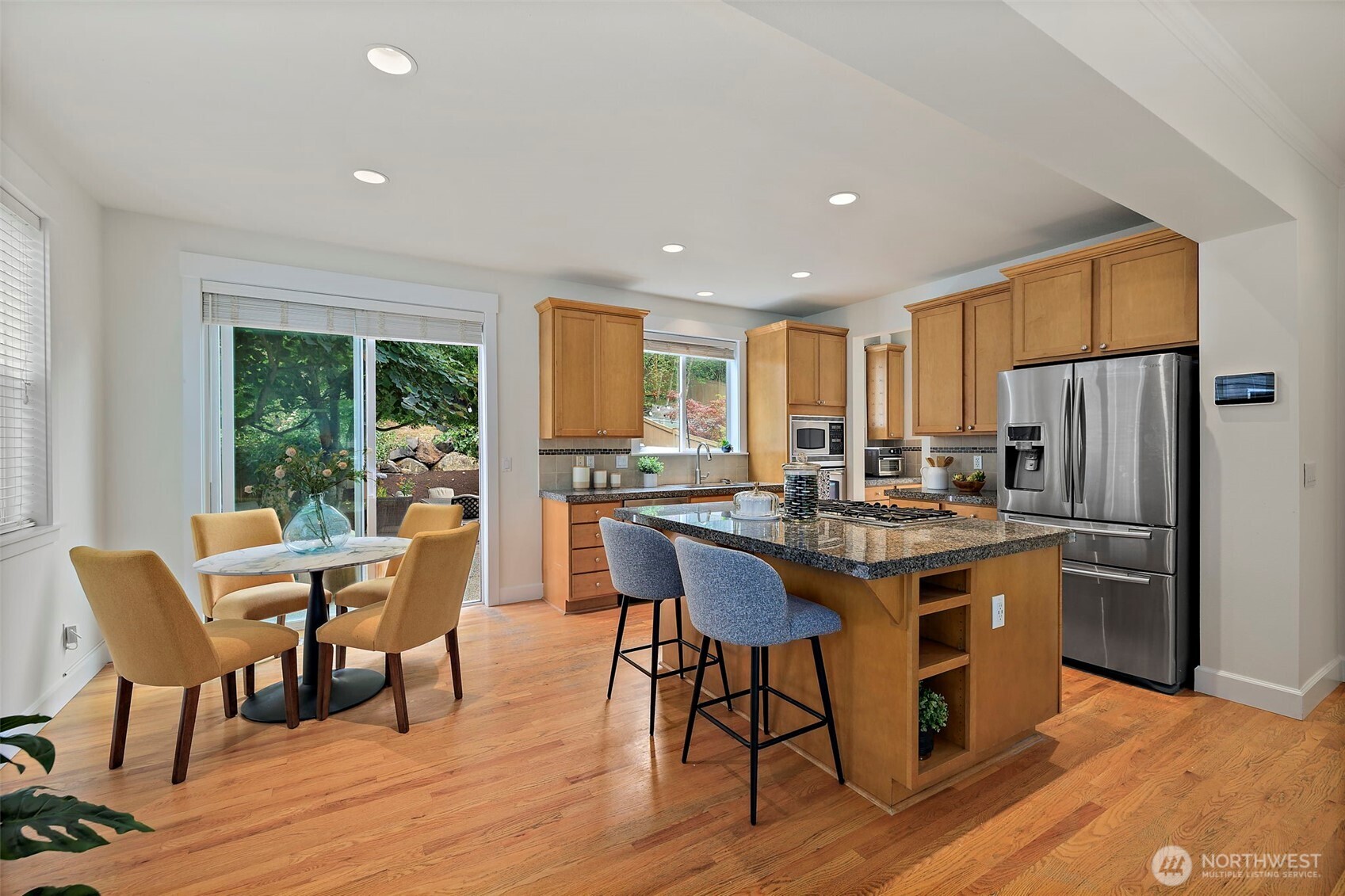 6912 Silent Creek Avenue SE