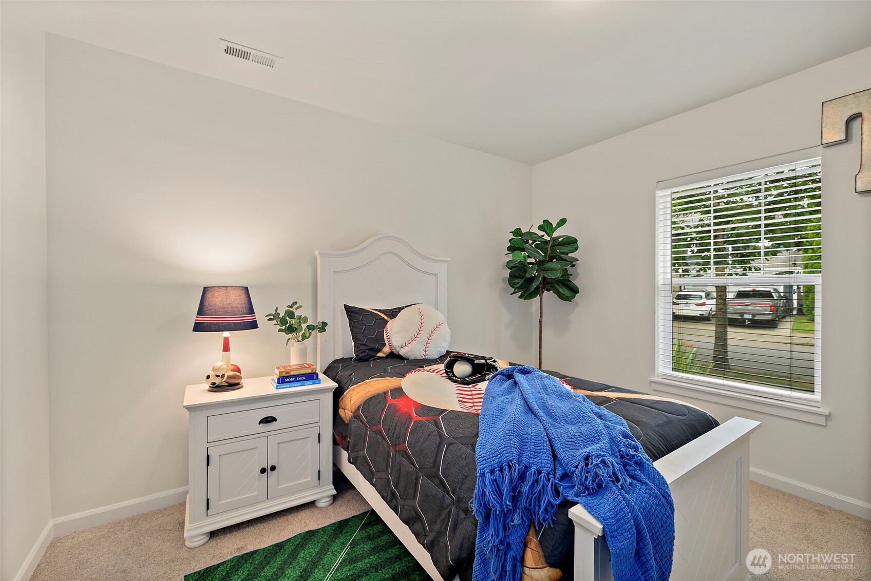 6912 Silent Creek Avenue SE