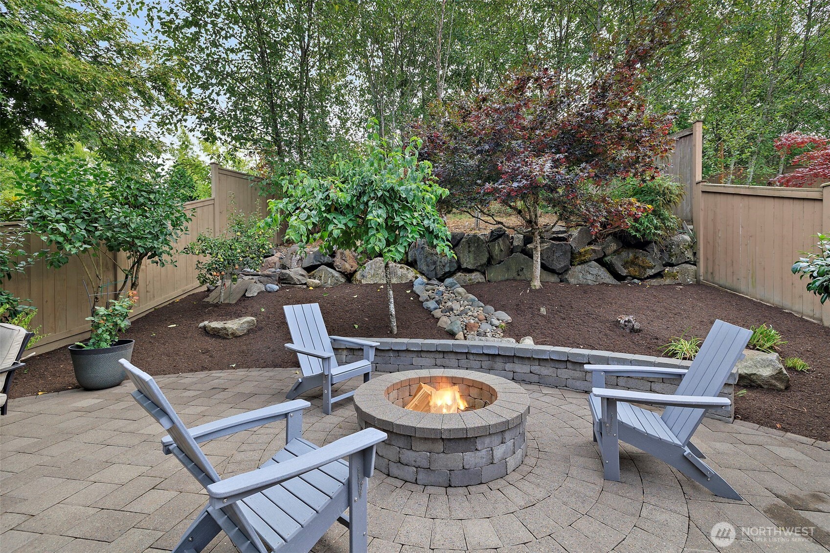 6912 Silent Creek Avenue SE