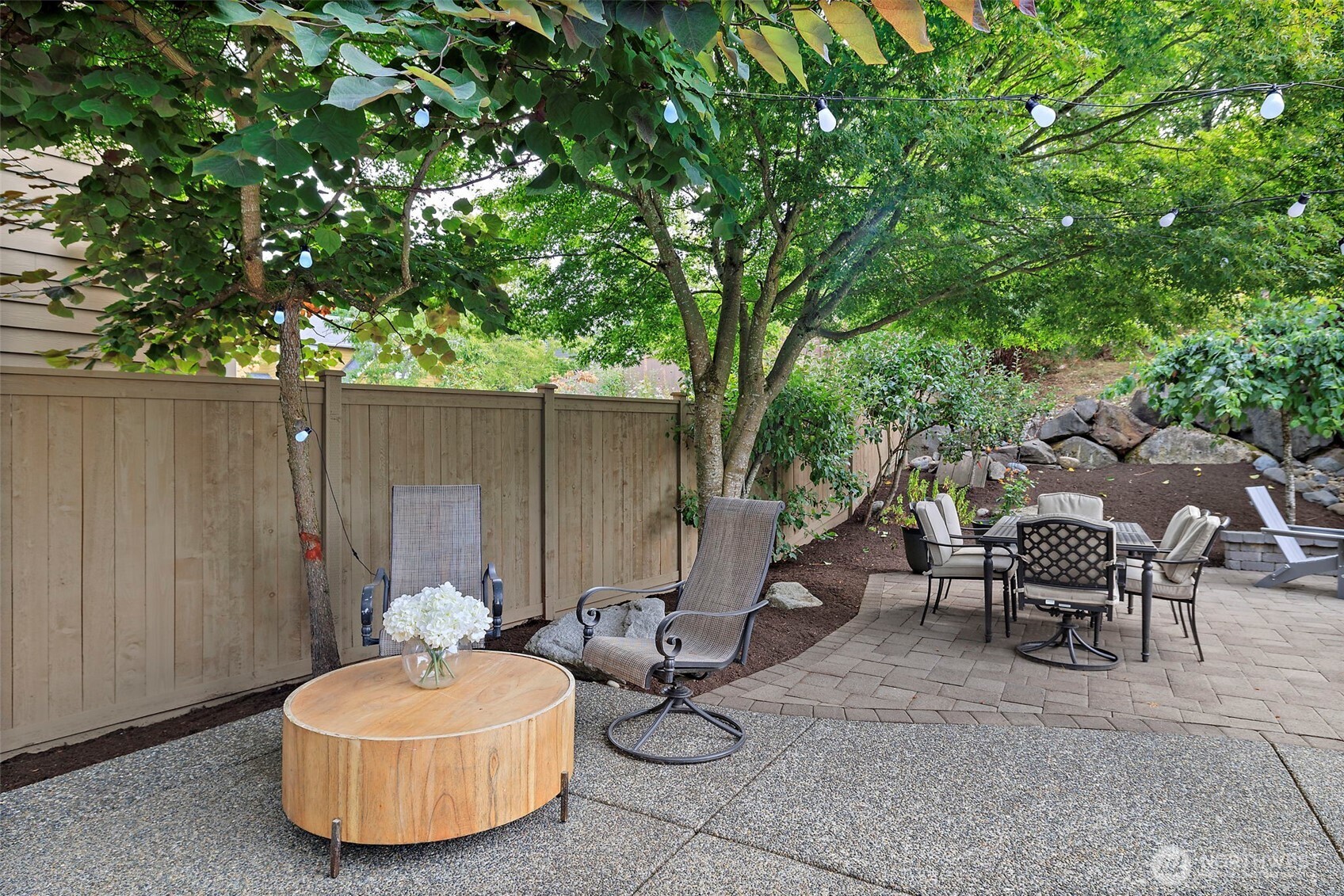 6912 Silent Creek Avenue SE