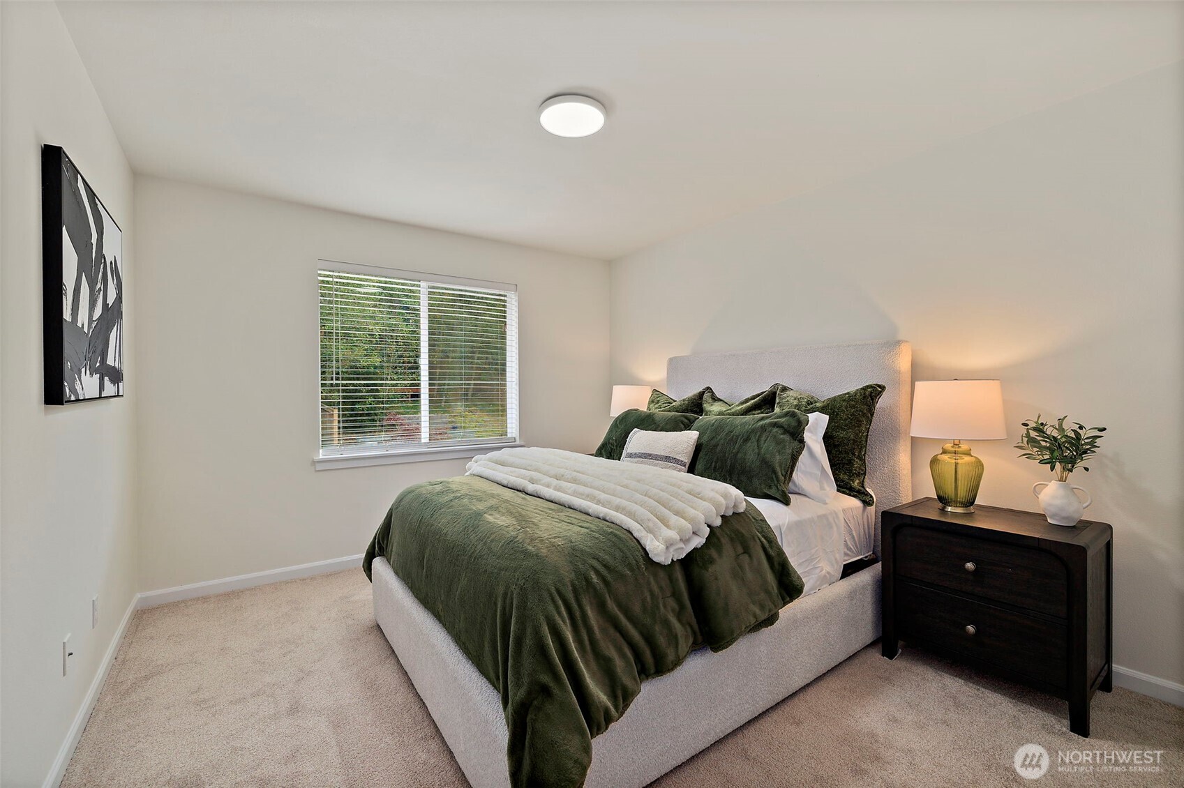 6912 Silent Creek Avenue SE