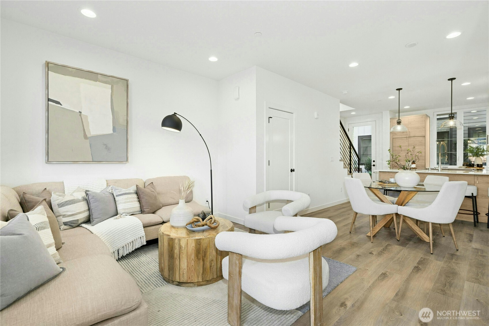 116 B 2nd Street S Unit: B