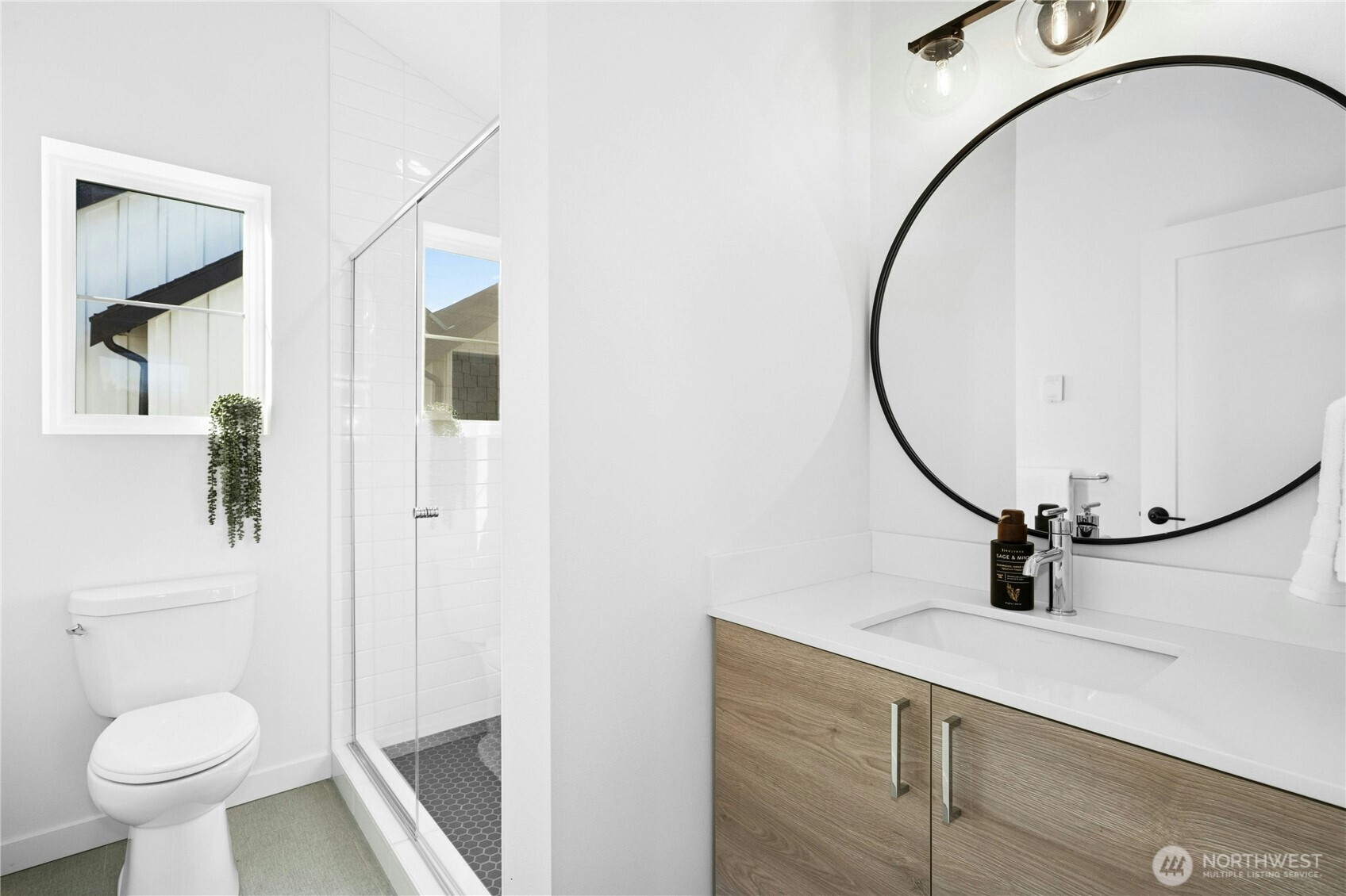 116 B 2nd Street S Unit: B