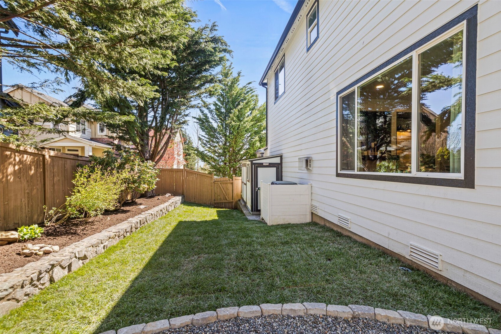 7508 Pinnacle Place SE