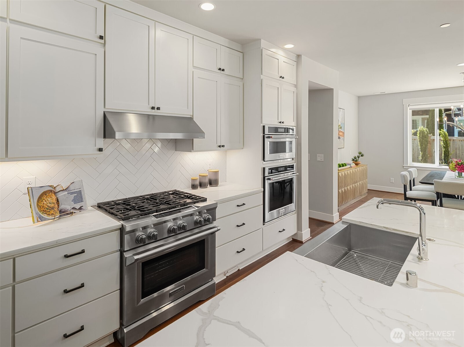1055 SE 13th Place