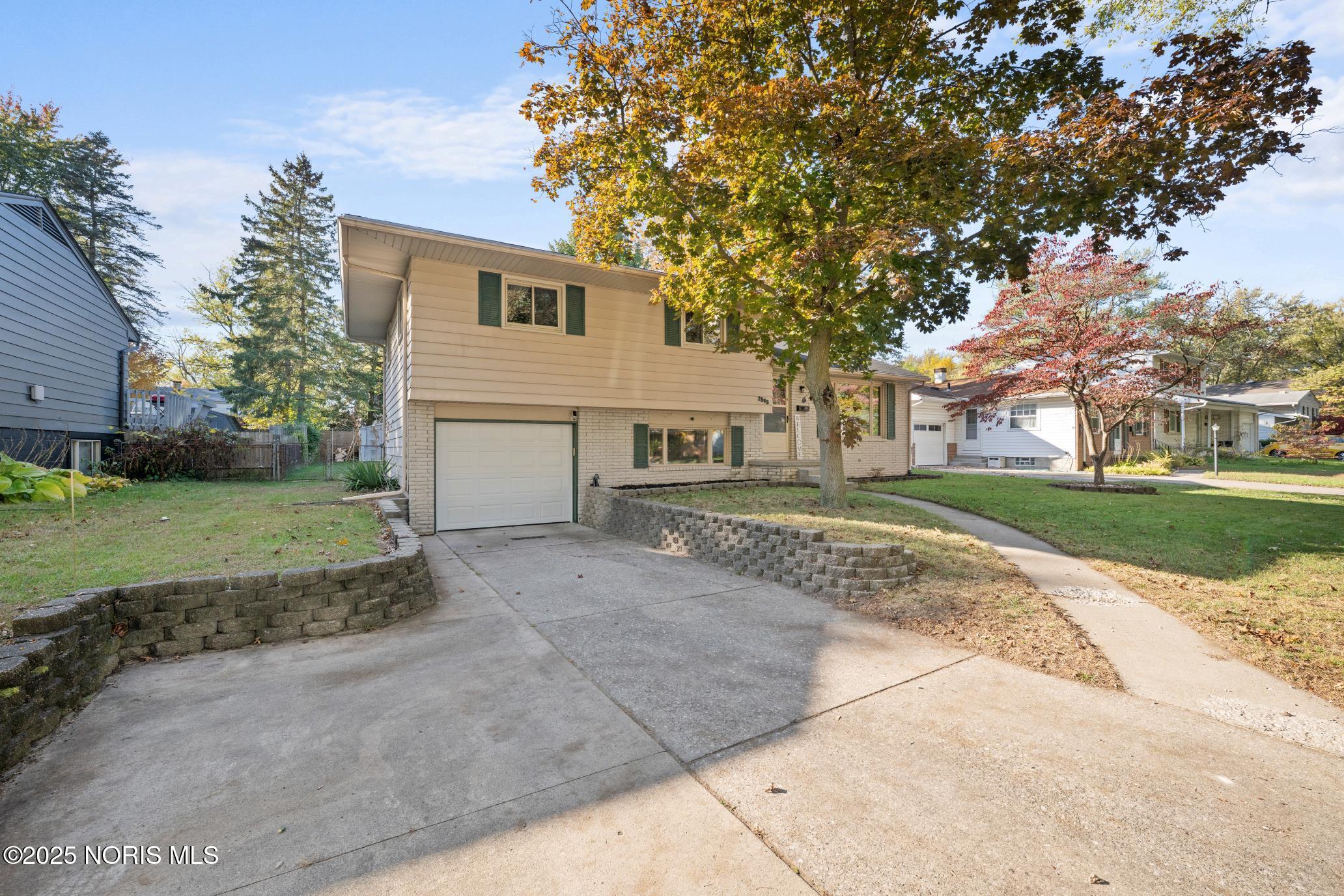 2515 Orchard Hills Boulevard