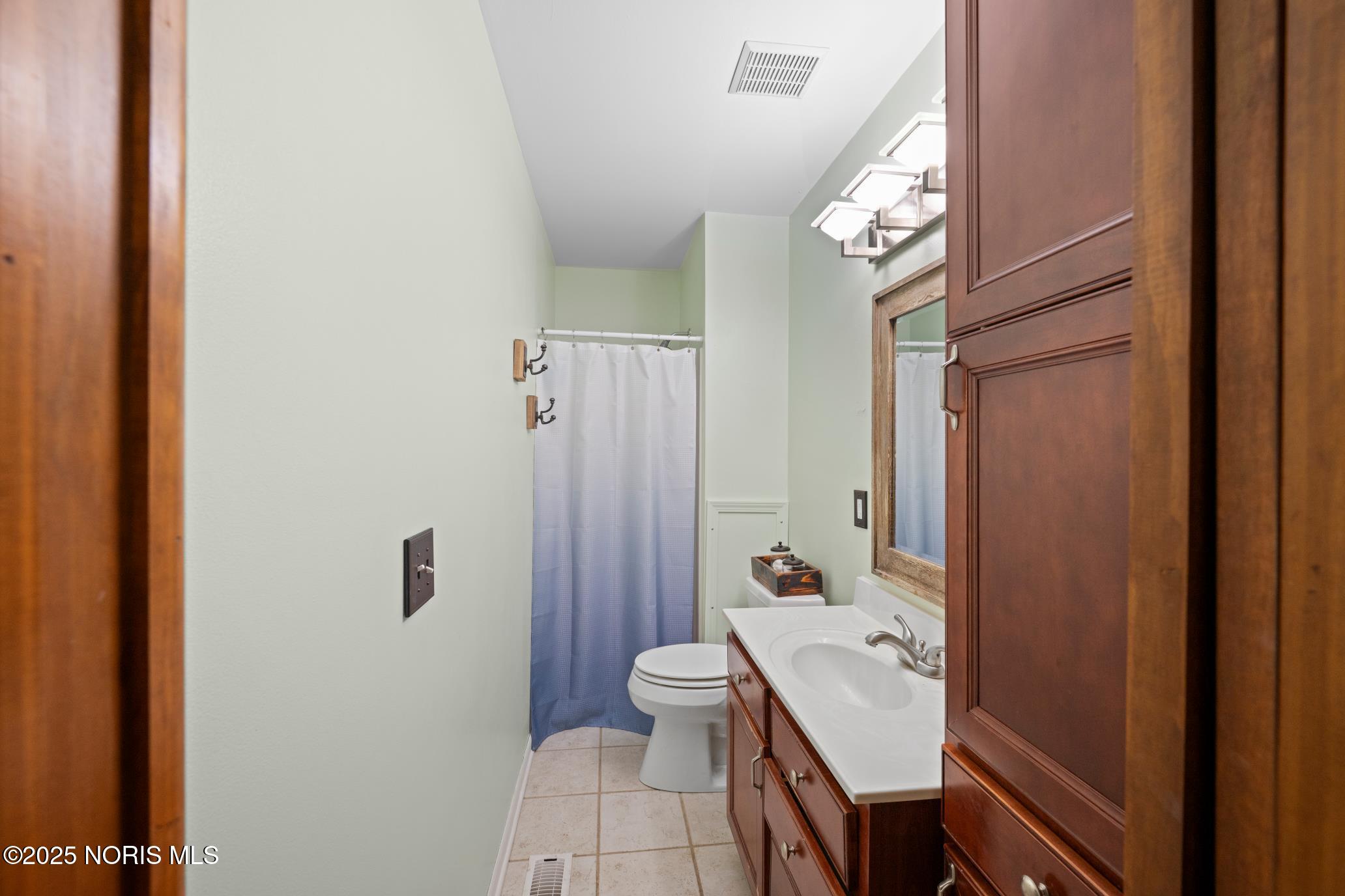 2515 Orchard Hills Boulevard