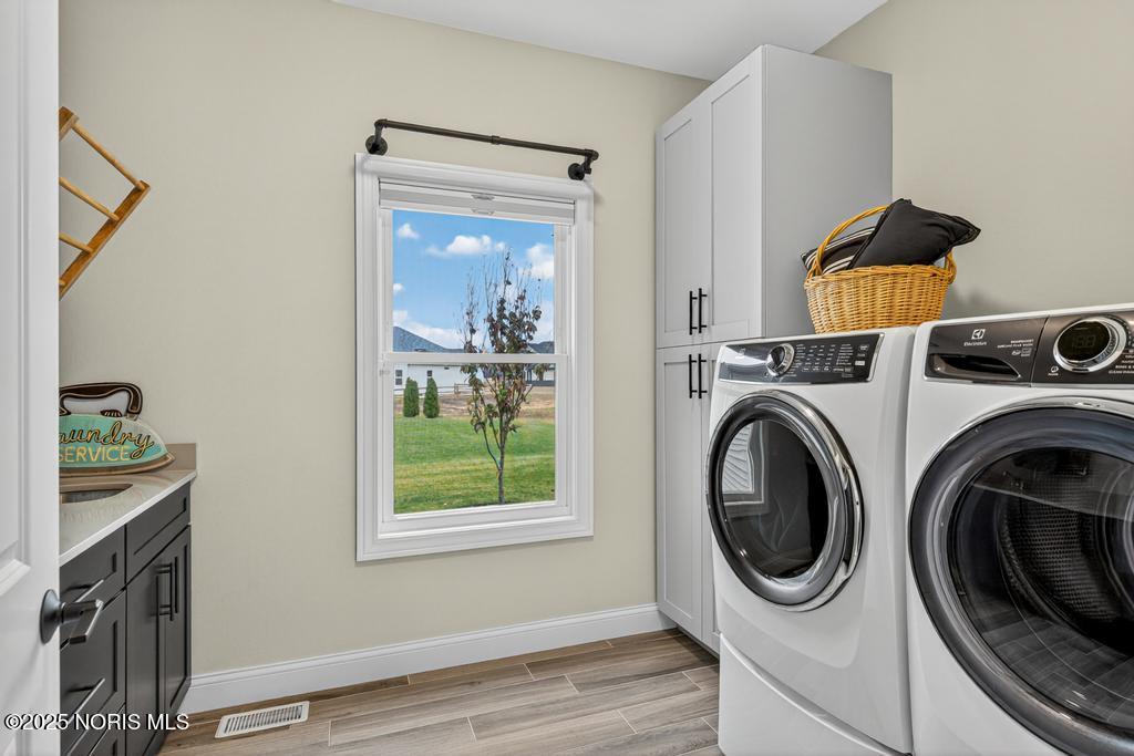 9467 Stallion Circle