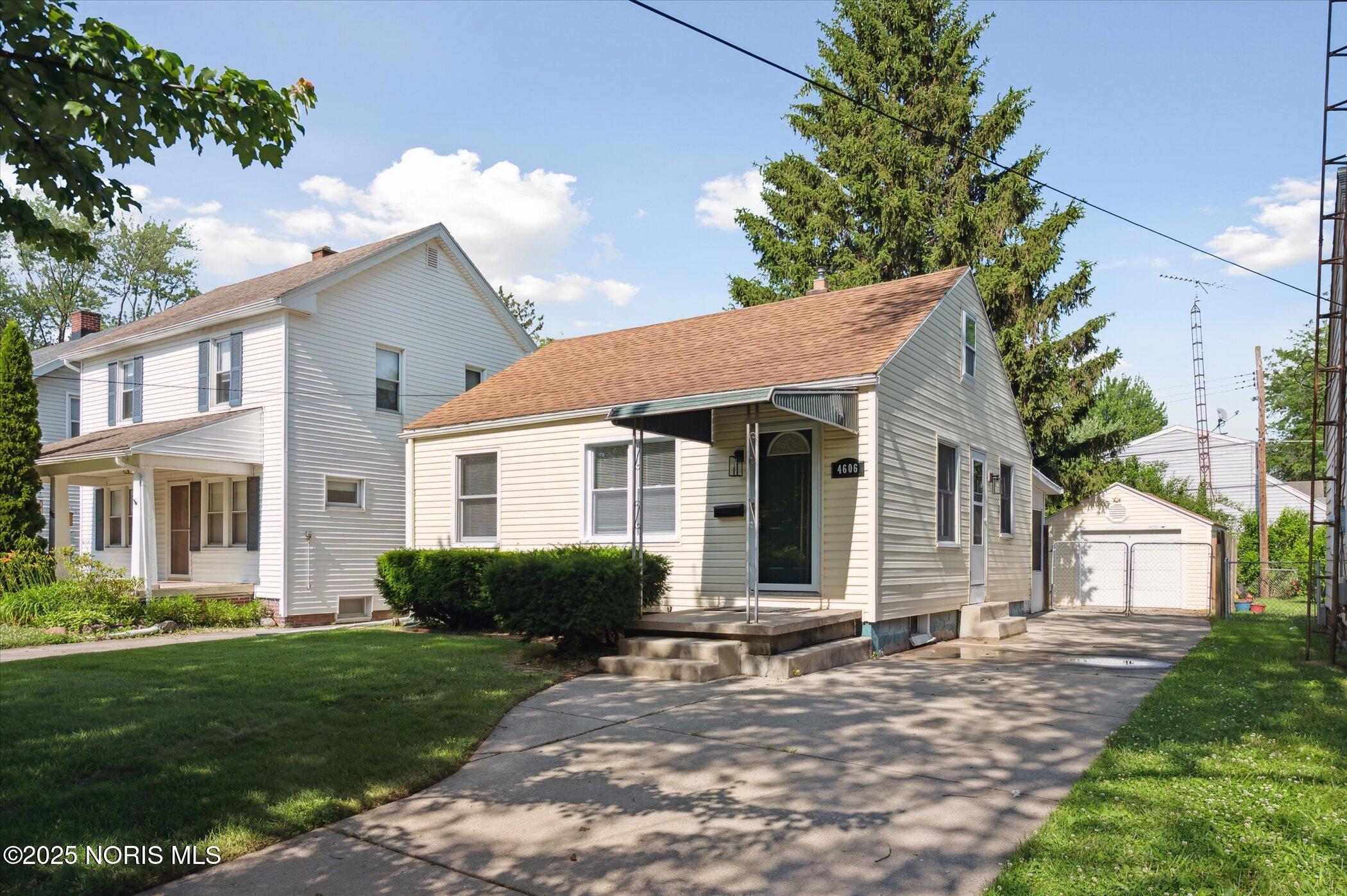 4606 Burnham Avenue