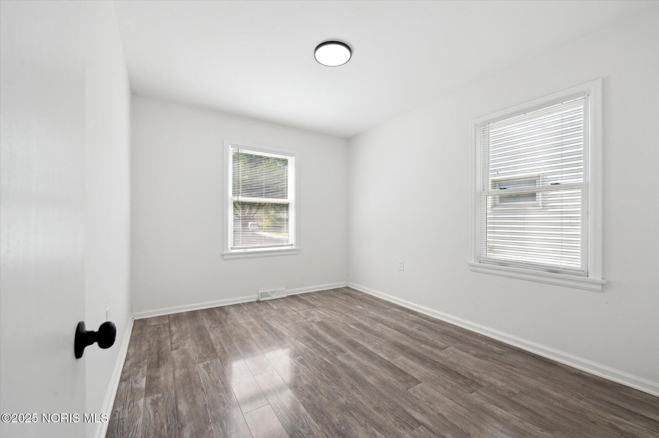 4606 Burnham Avenue