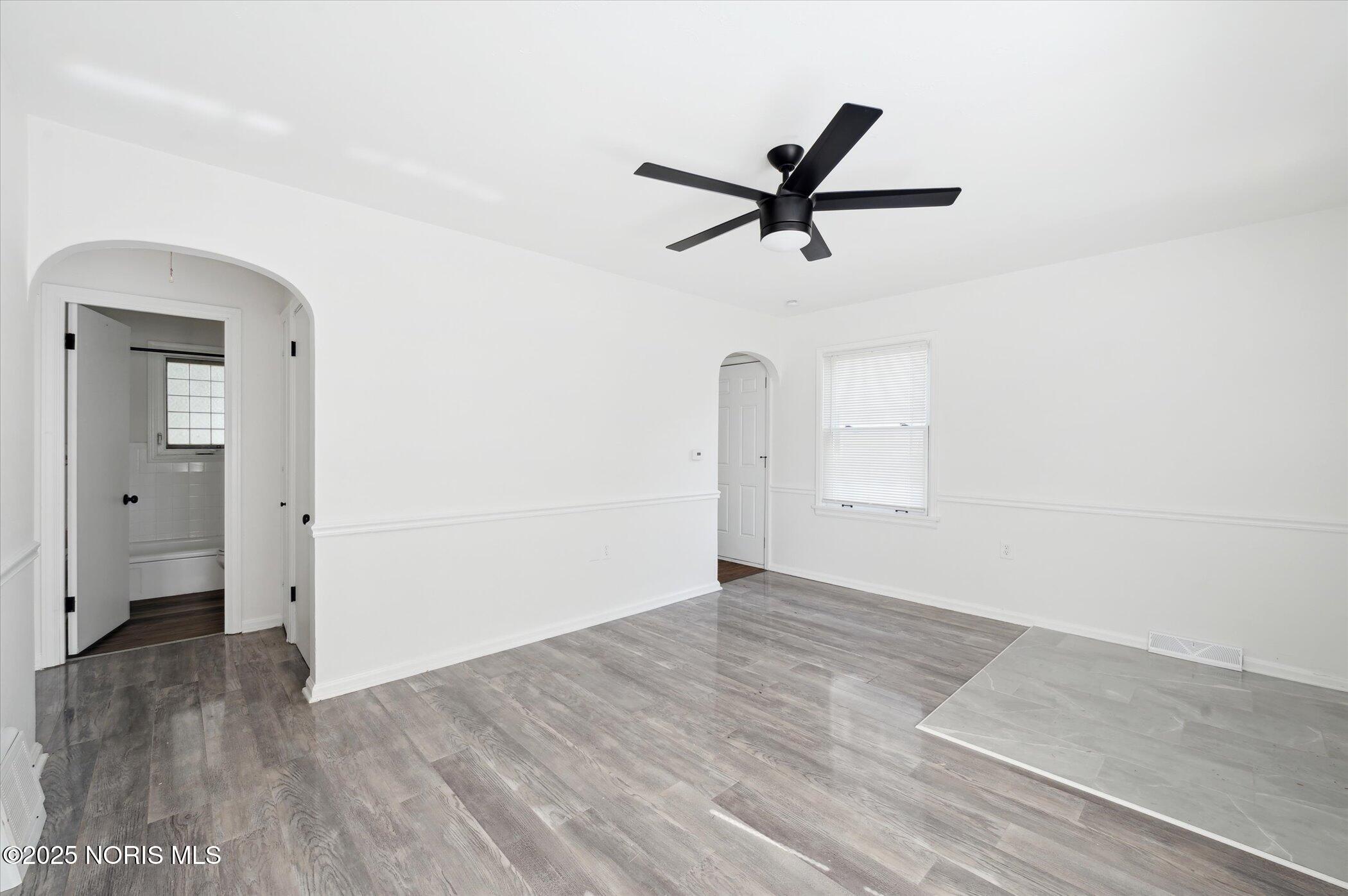 4606 Burnham Avenue
