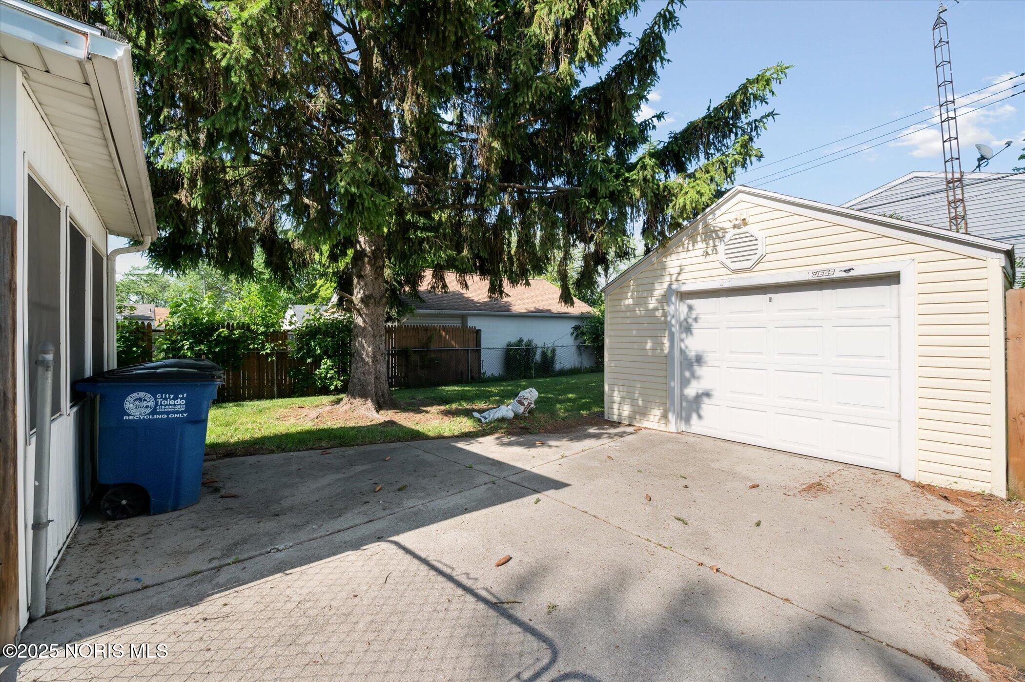 4606 Burnham Avenue