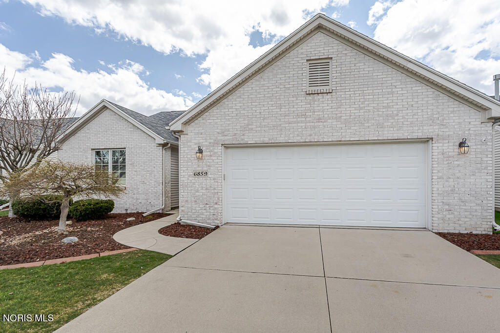 6859 Reflections Drive