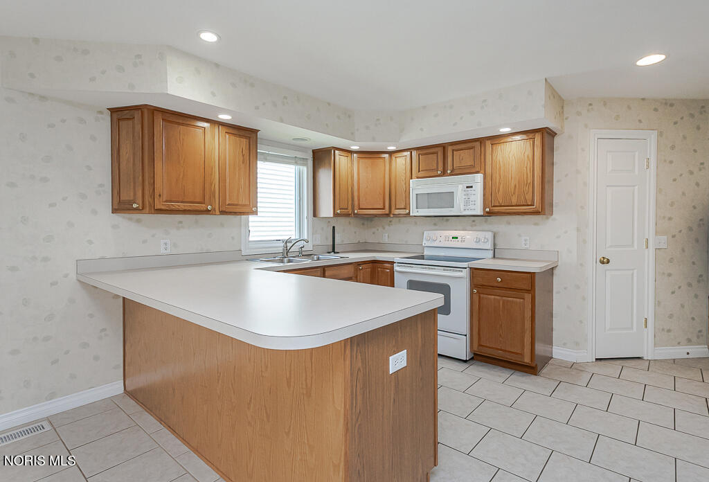 6859 Reflections Drive