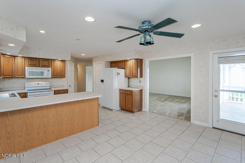 6859 Reflections Drive