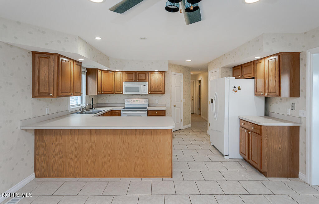 6859 Reflections Drive