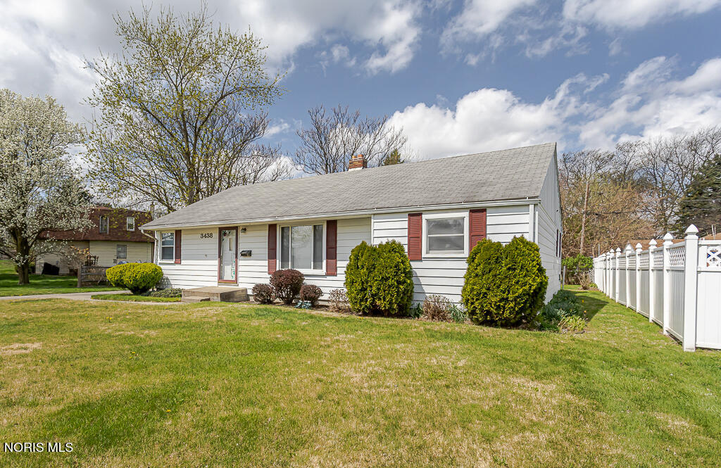 3438 Ravenwood Boulevard