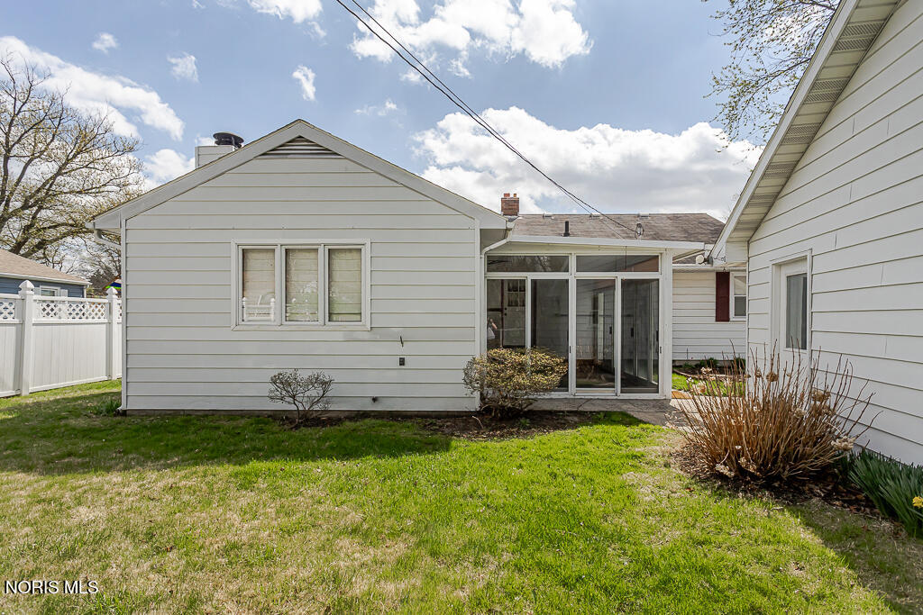 3438 Ravenwood Boulevard