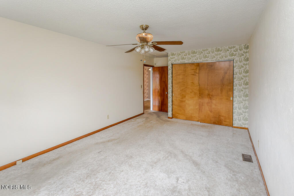 3438 Ravenwood Boulevard