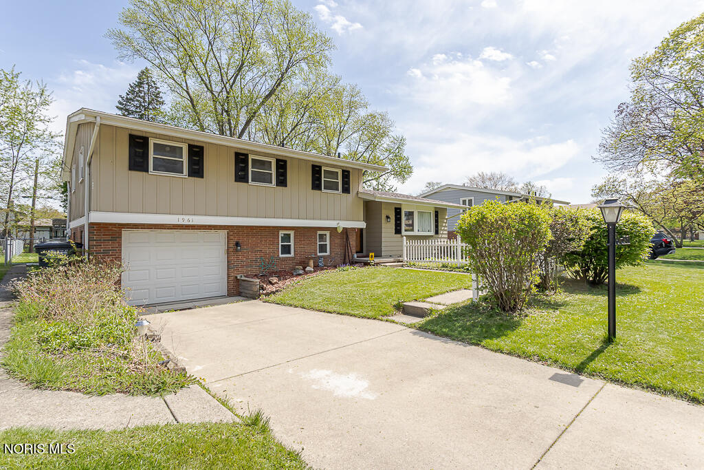 1961 Colony Drive