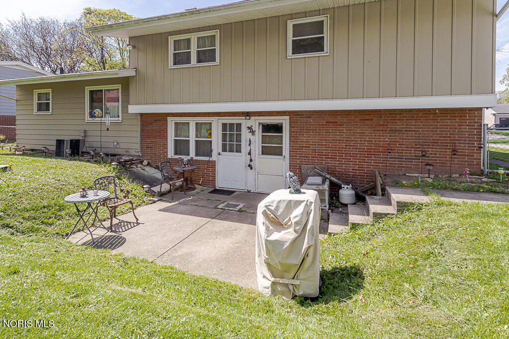 1961 Colony Drive