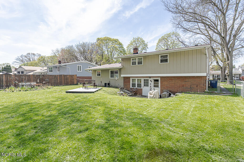 1961 Colony Drive