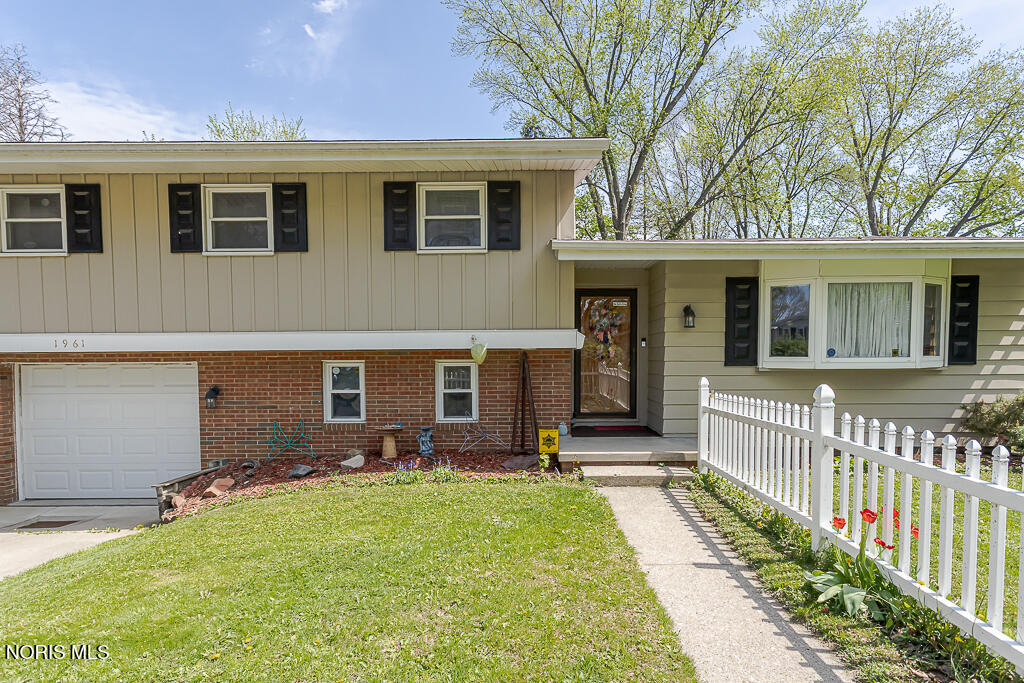 1961 Colony Drive