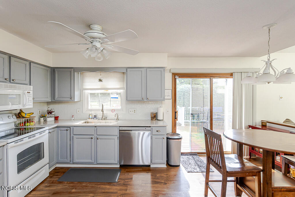 2225 Longport Drive