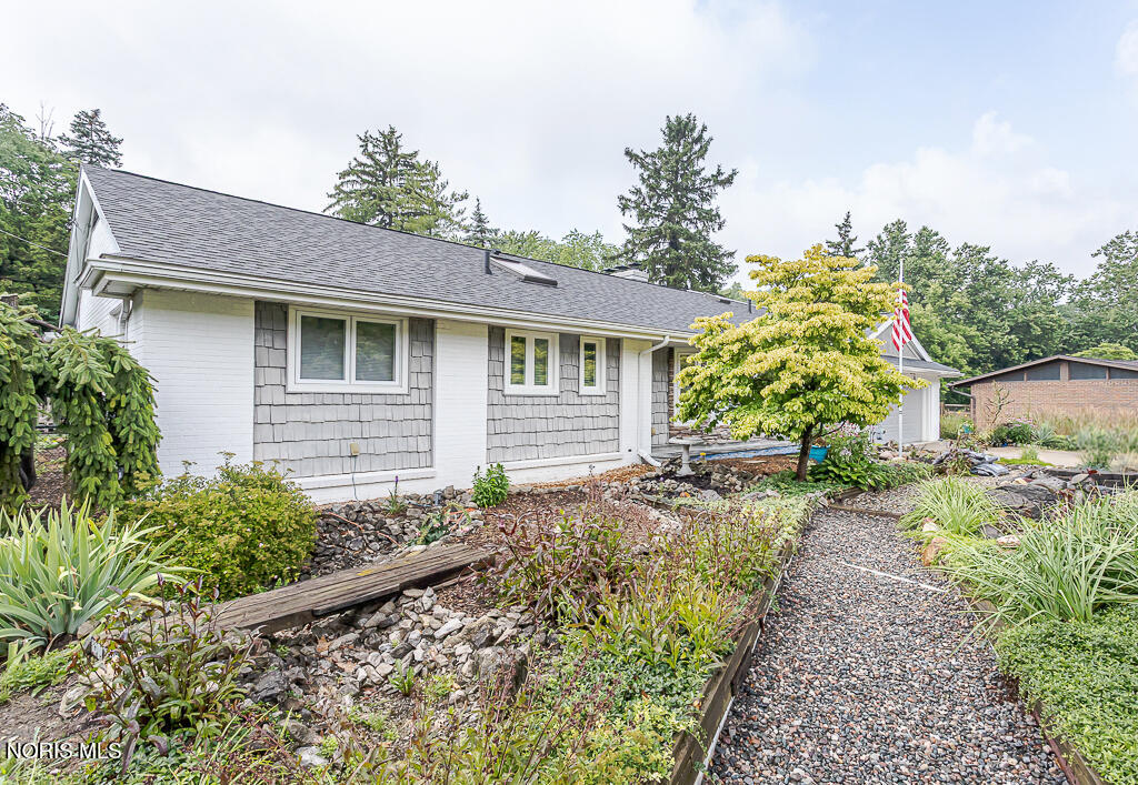 1162 Nanette Drive