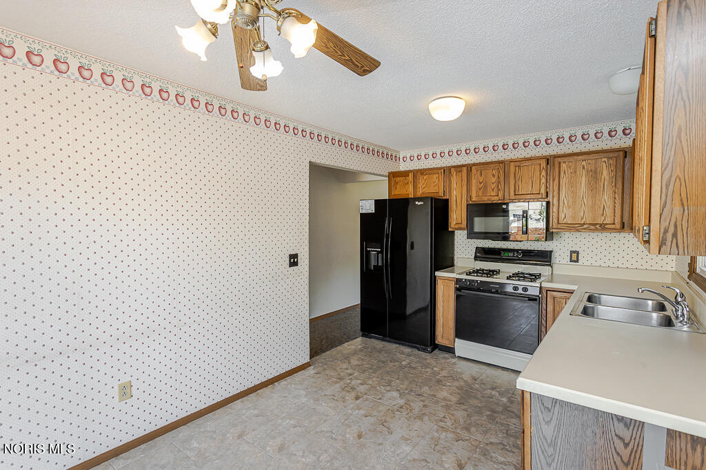 2218 Longport Drive