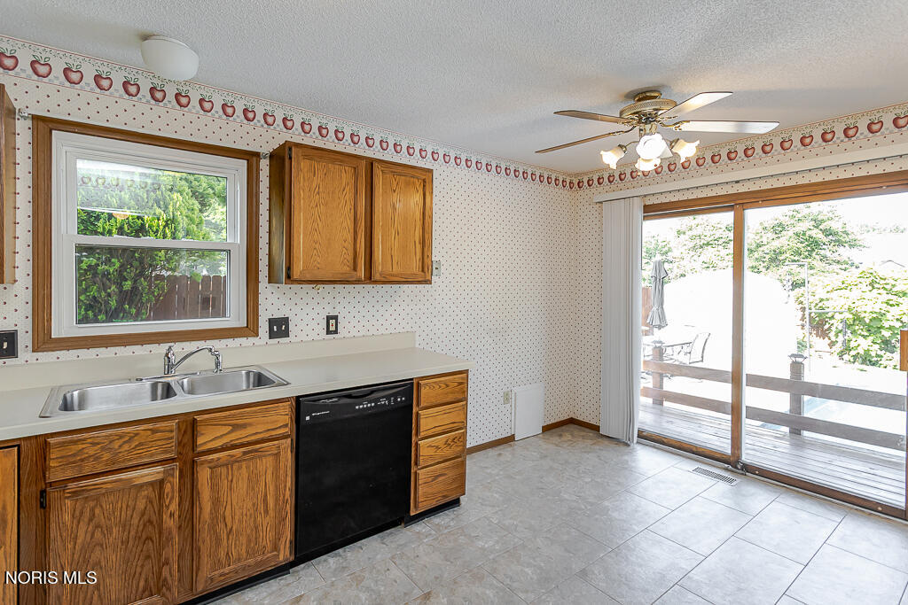 2218 Longport Drive