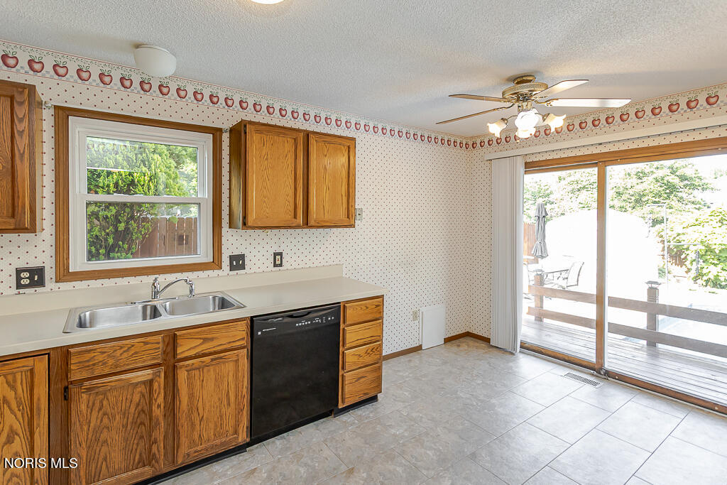 2218 Longport Drive