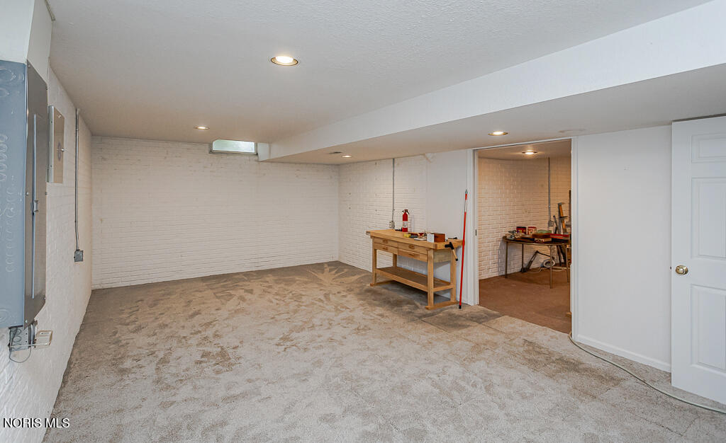 8053 Bridgehampton Drive