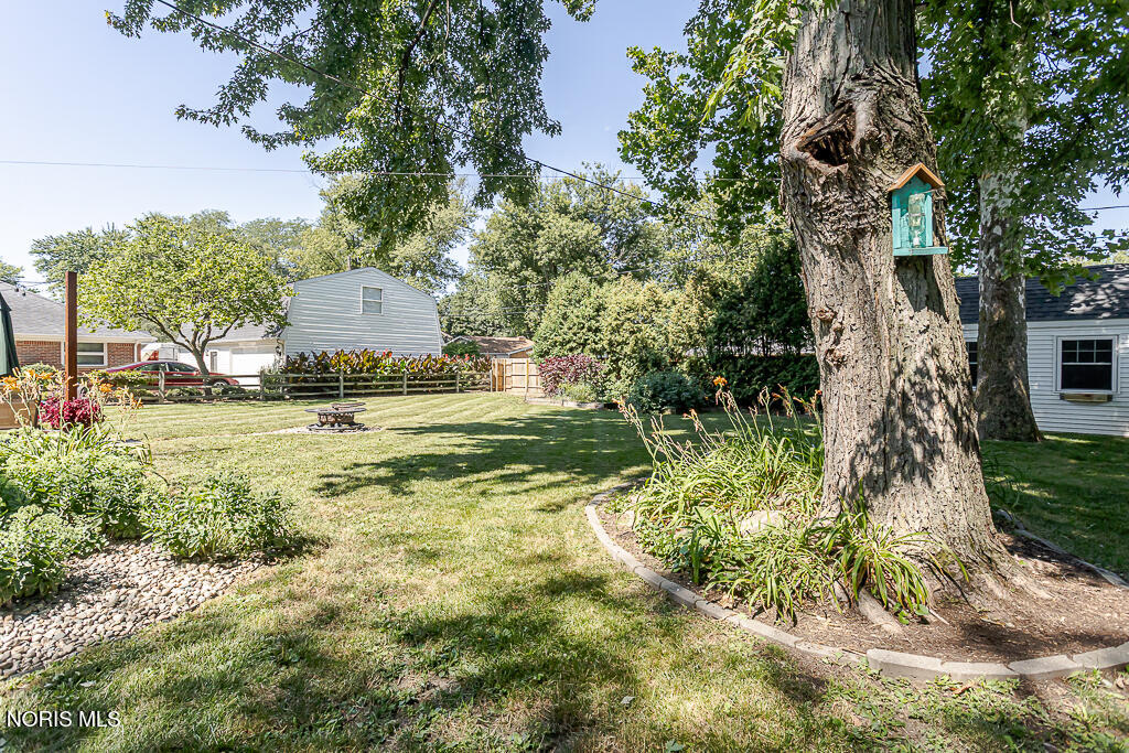 833 River Road