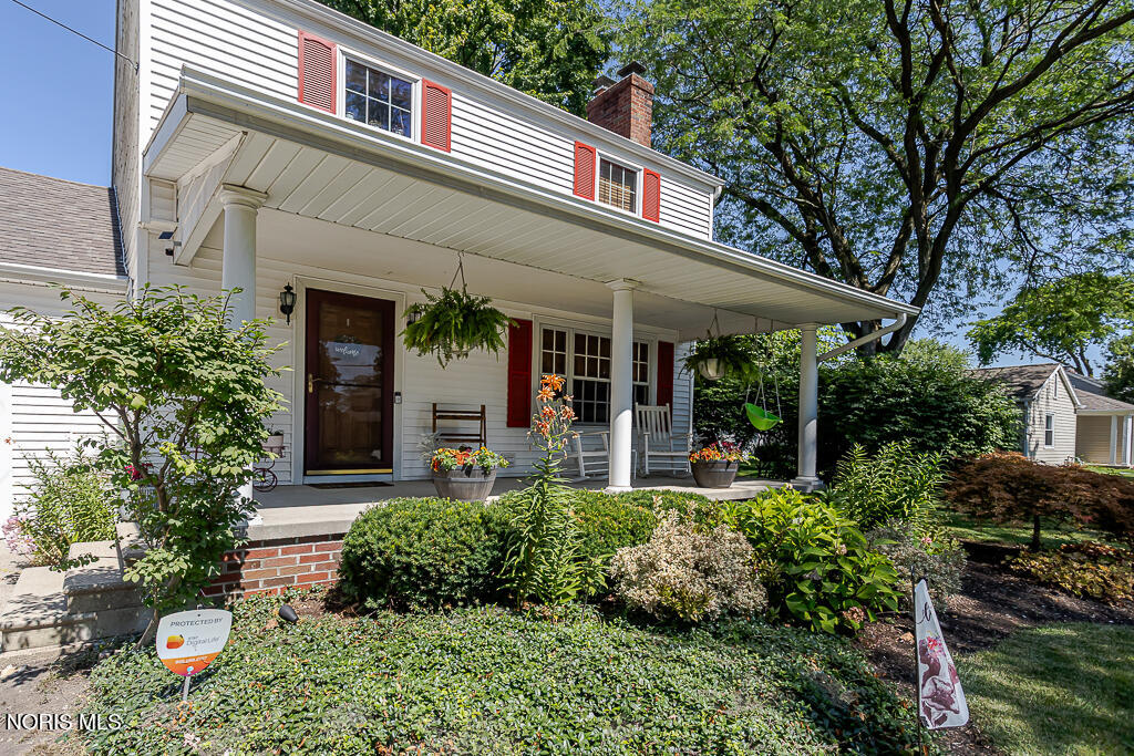 833 River Road