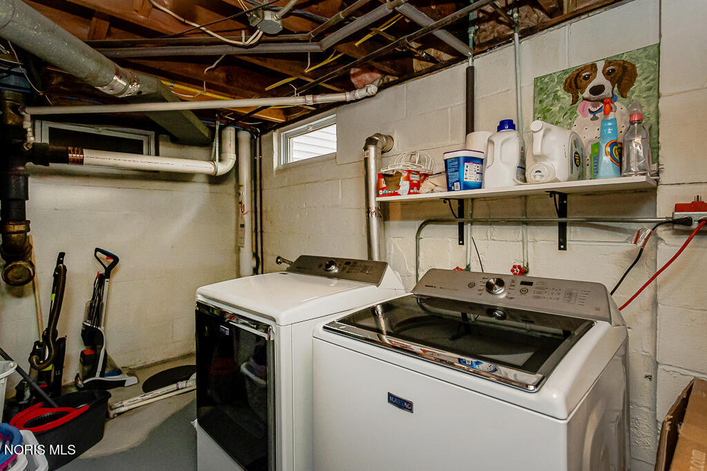 833 River Road