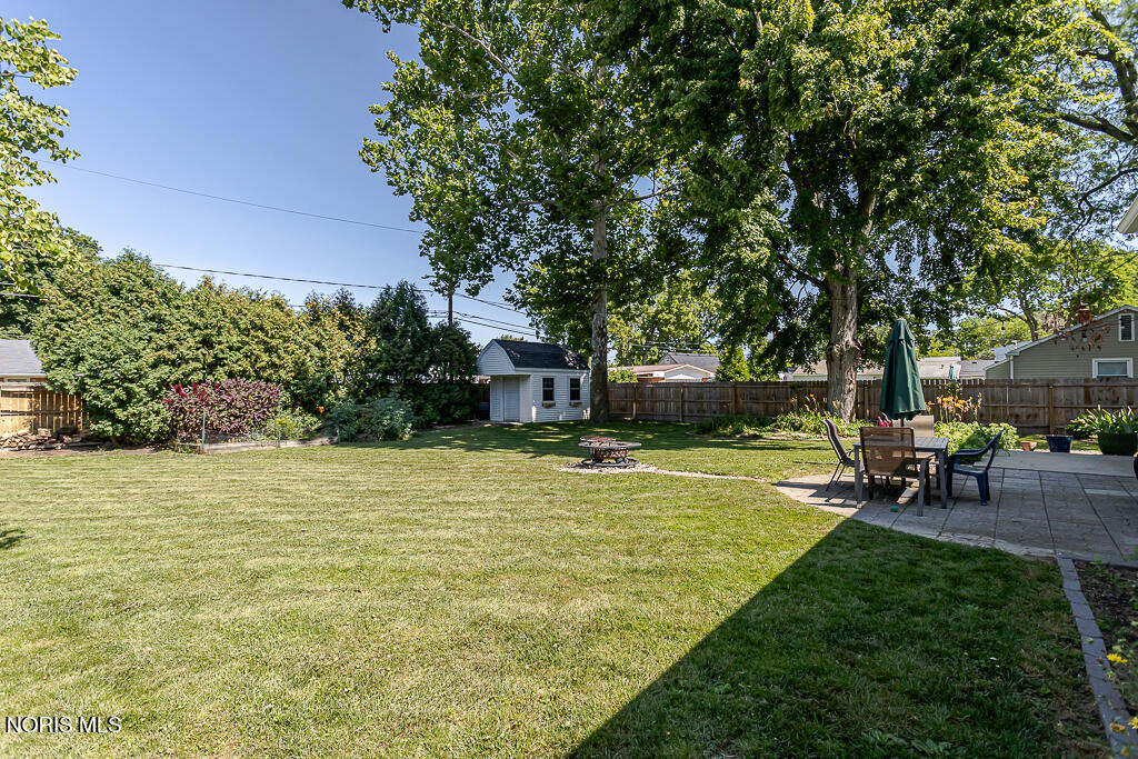 833 River Road