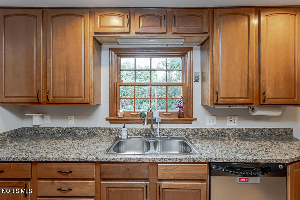 833 River Road