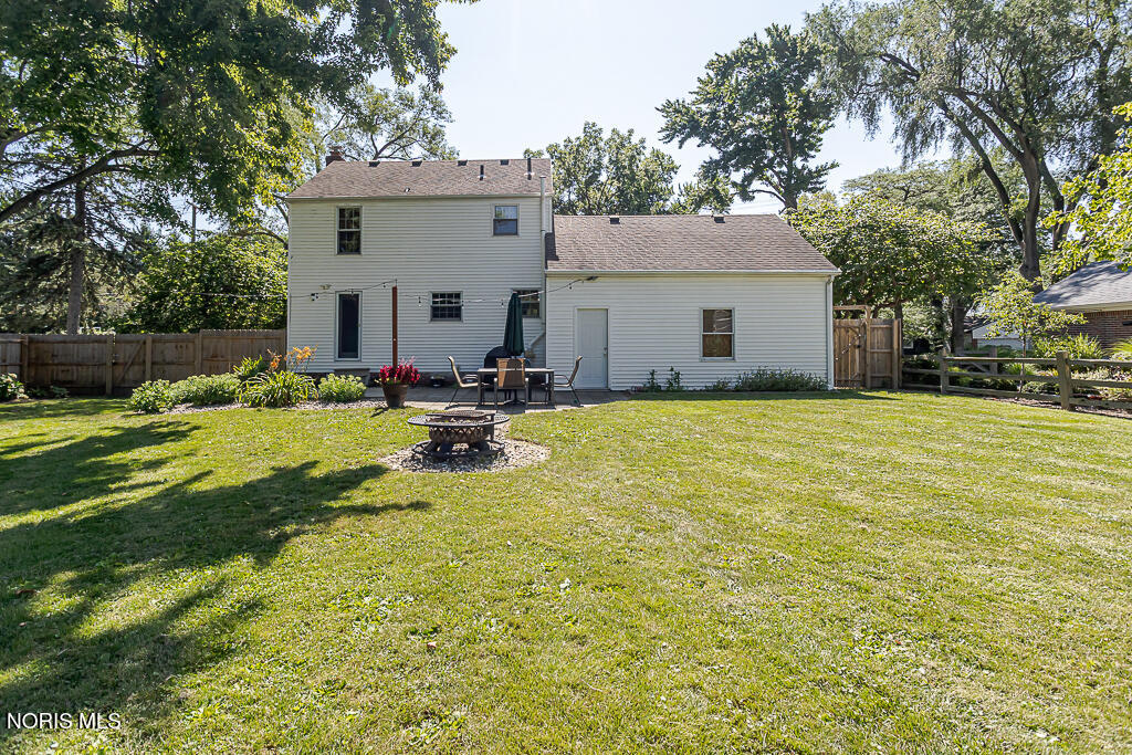 833 River Road