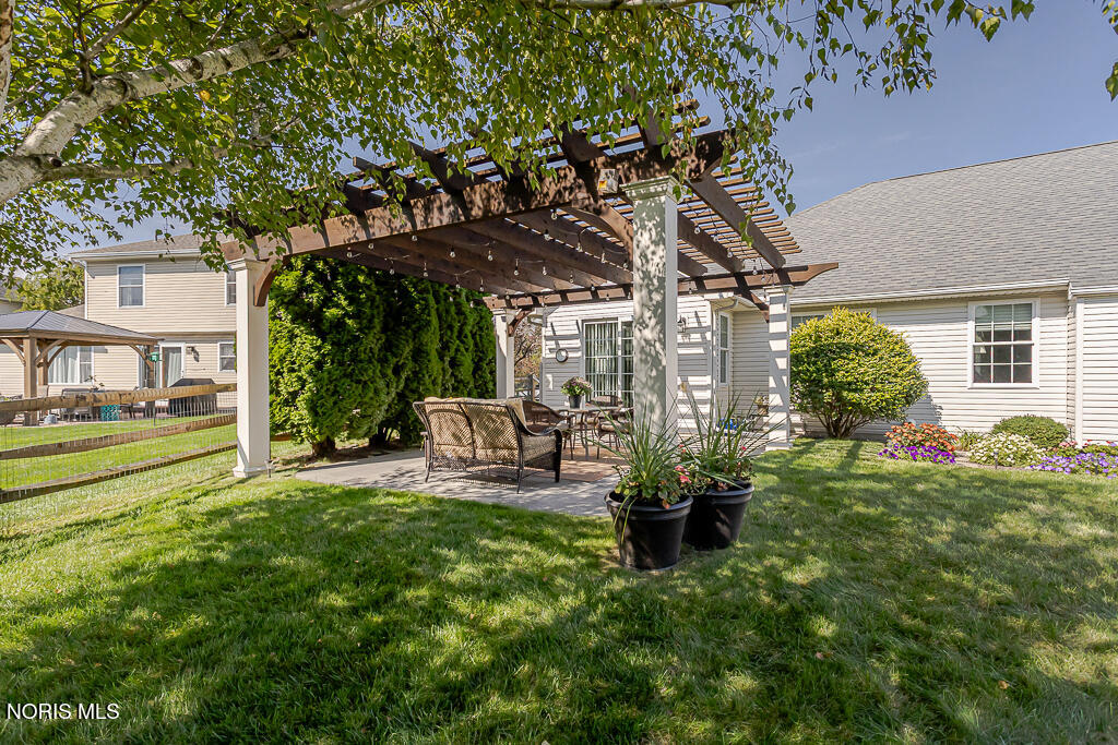 7017 Shadowridge Drive