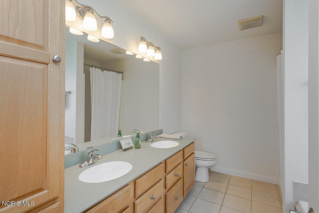 7017 Shadowridge Drive