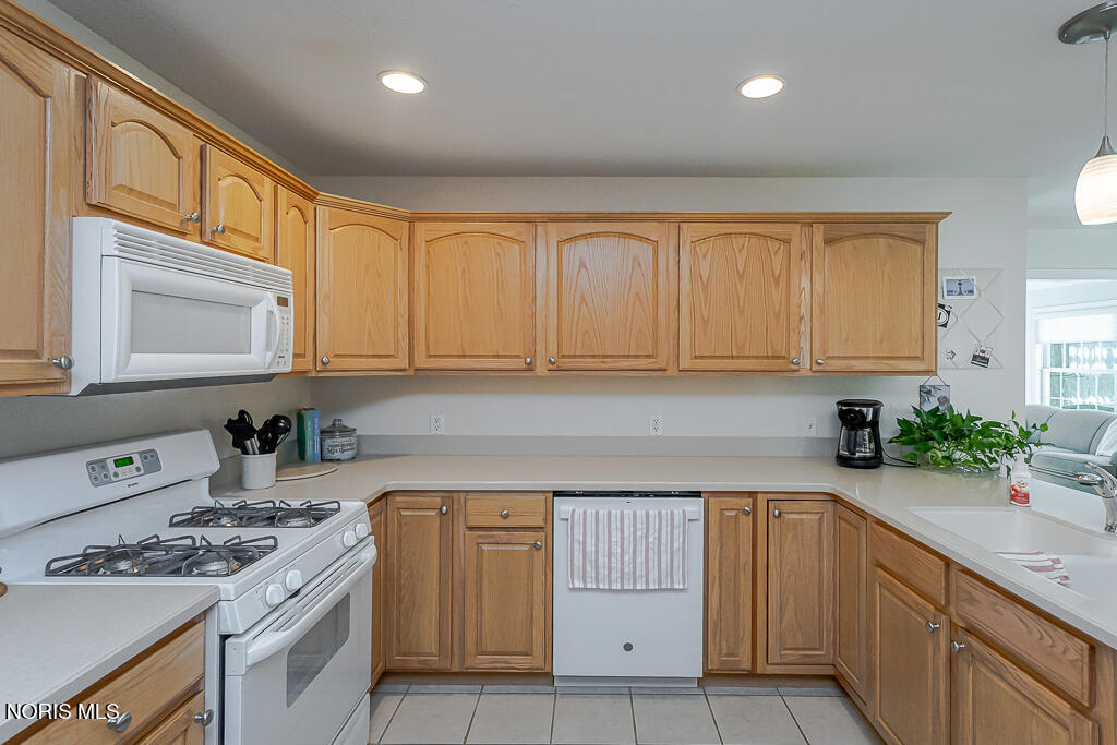 7017 Shadowridge Drive