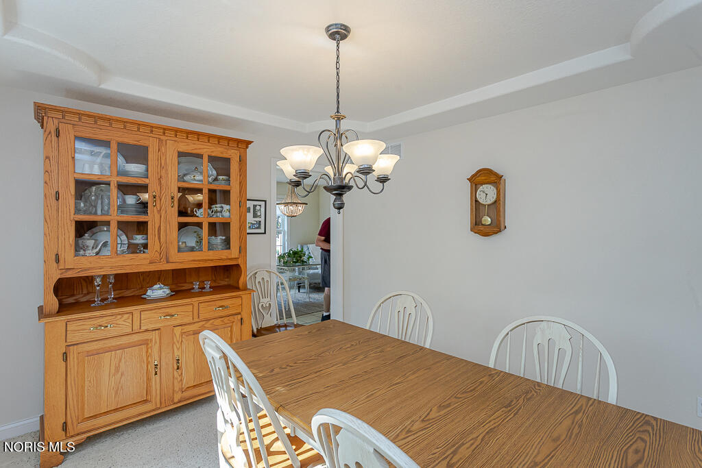 7017 Shadowridge Drive