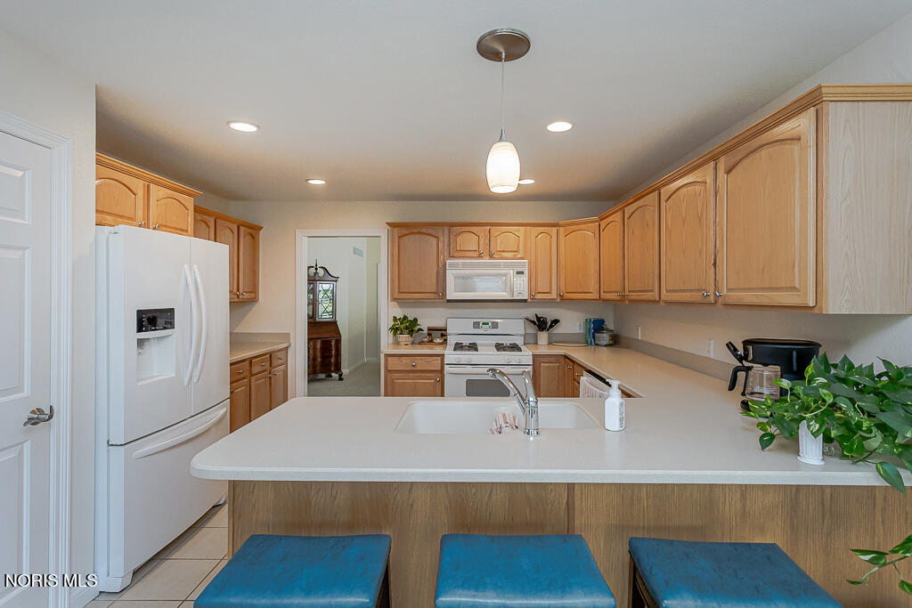 7017 Shadowridge Drive